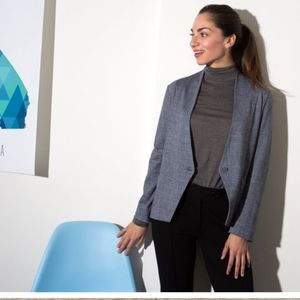 Collarless Yoga Blazer (Blue Linen)